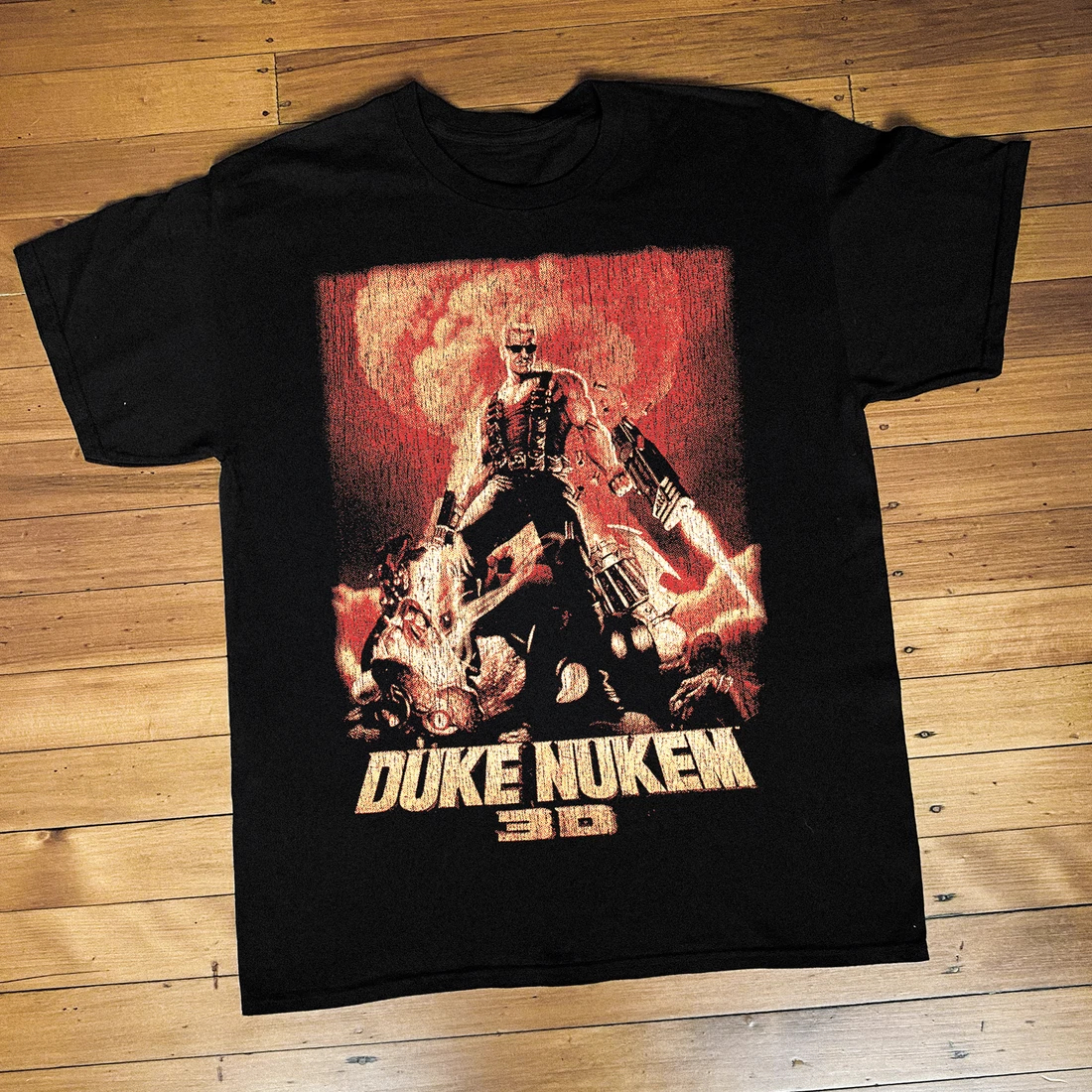 Duke Nukem Retro Game T-Shirt  - Retro Gaming T Shirts recensie en prijs